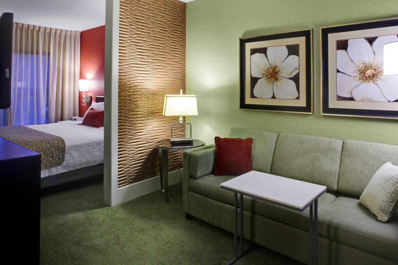 Springhill Suites Memphis Downtown Room photo